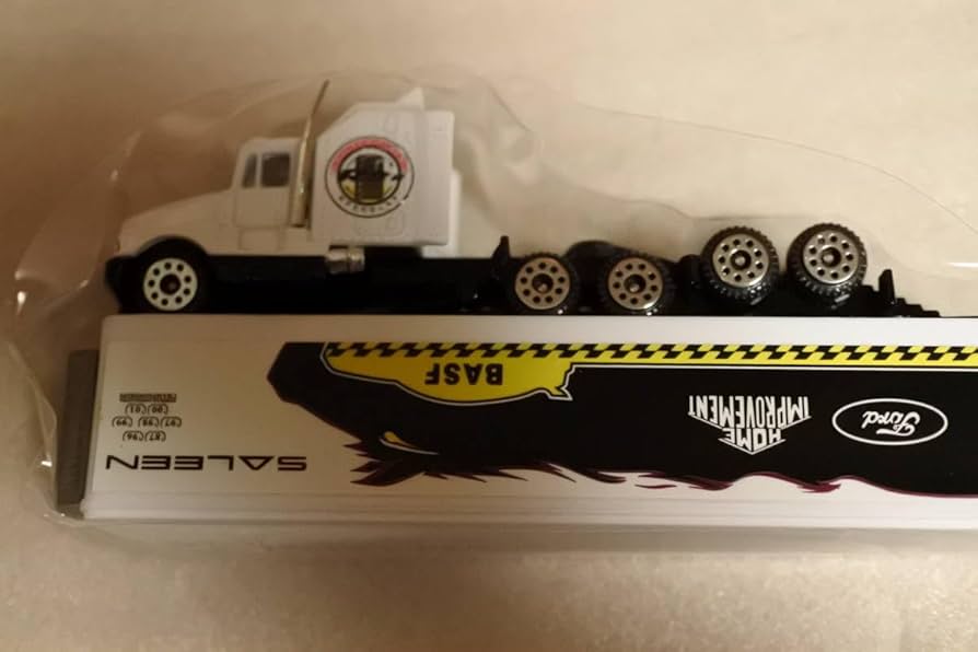 【新品】レアなHAULERアメリカントレーラー車大き目のラジオコントロールカー Amazon.co.jp: レトロ スピーダージャンボトレーラービッグ8